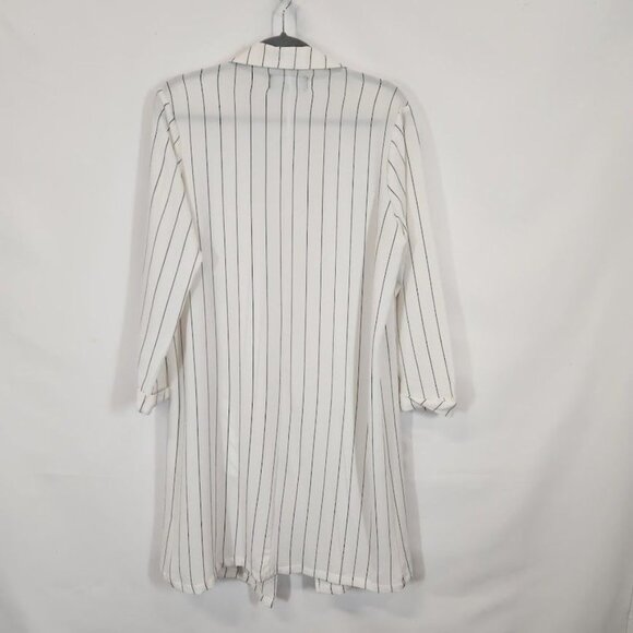 Most Collection Striped‎ Duster in White/Black - Size medium - Picture 4 of 8